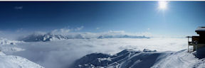 mer de nuages et mont de guerre