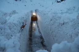 Un déblaiement de neige impressionnant - Aucun(e)